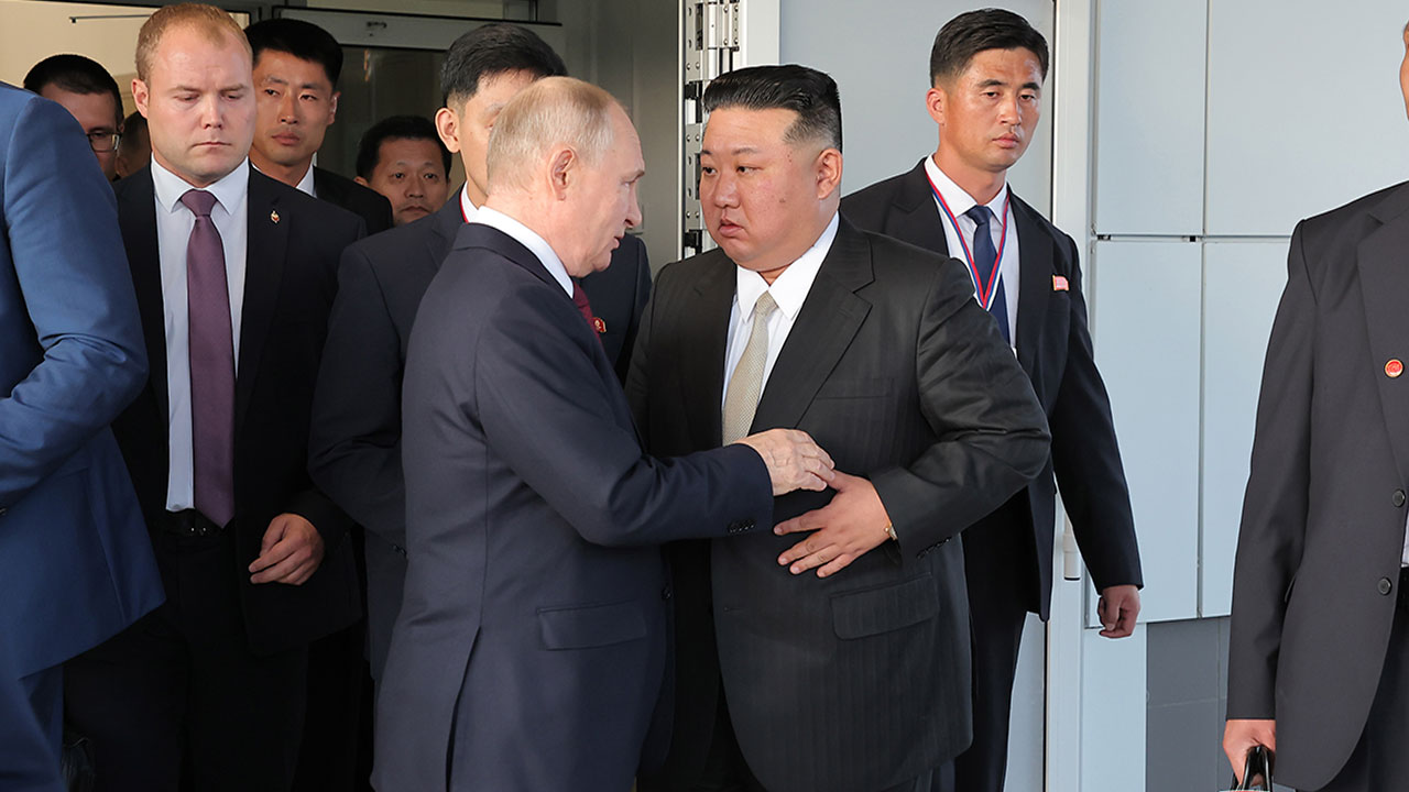 푸틴, 미사일 지식 뽐낸 김정은에 "당신은 전문가" 칭찬
