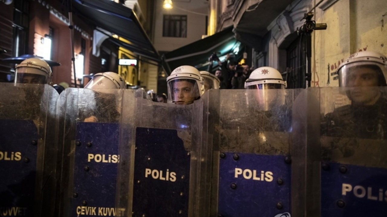 튀르키예 의회 인근서 차량폭탄테러 시도‥용의자들 사망 