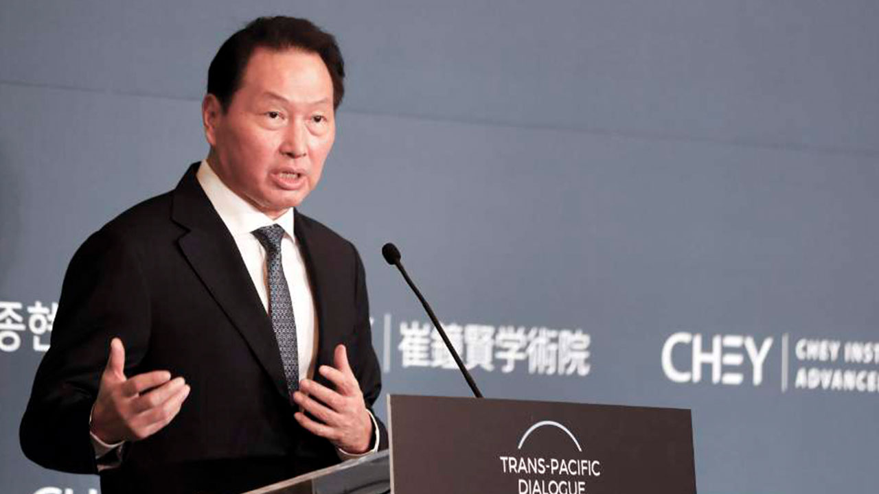 SK 최태원, 변화 개혁 강조‥"거문고 줄 고쳐매는 자세로 경영시스템 다듬자"