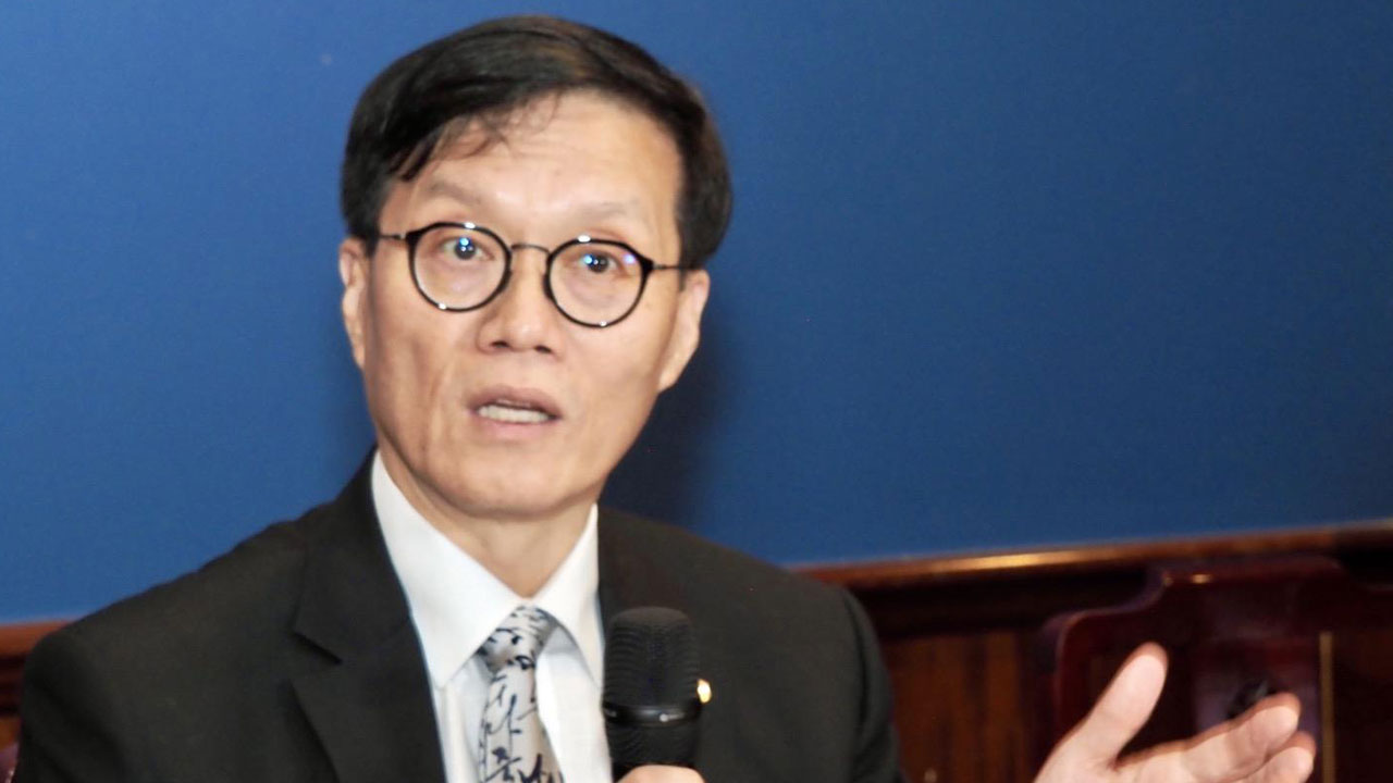 한은 총재 "중동 확전 않는다면 환율 안정세 전환"