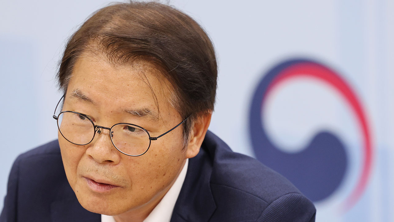 노동장관 "최저임금제도 개선 논의 본격 시작‥이달 중 논의체 구성"