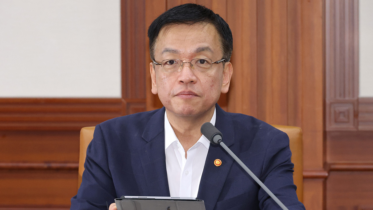 기재부, '유류세 인하' 두 달 연장‥휘발유, 리터당 164원 인하 유지