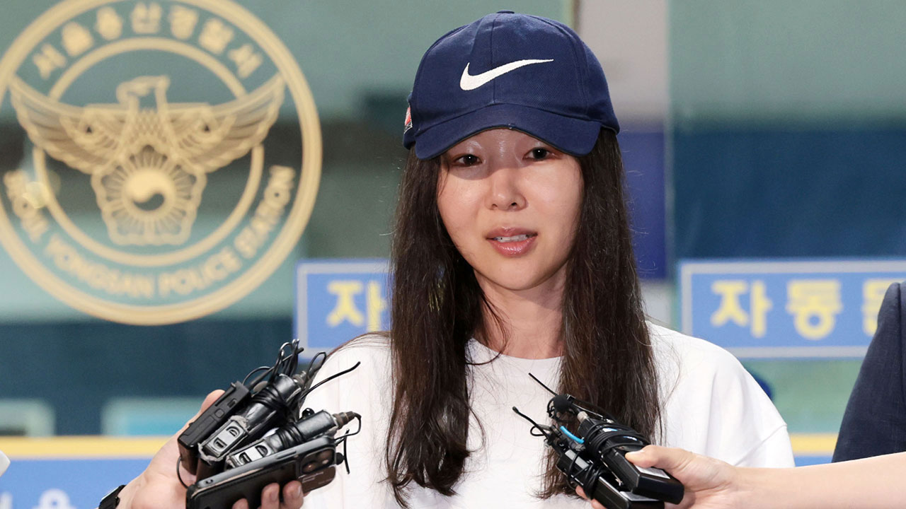 어도어, 대표이사 전격 교체‥민희진 측 "일방적 해임" 반발