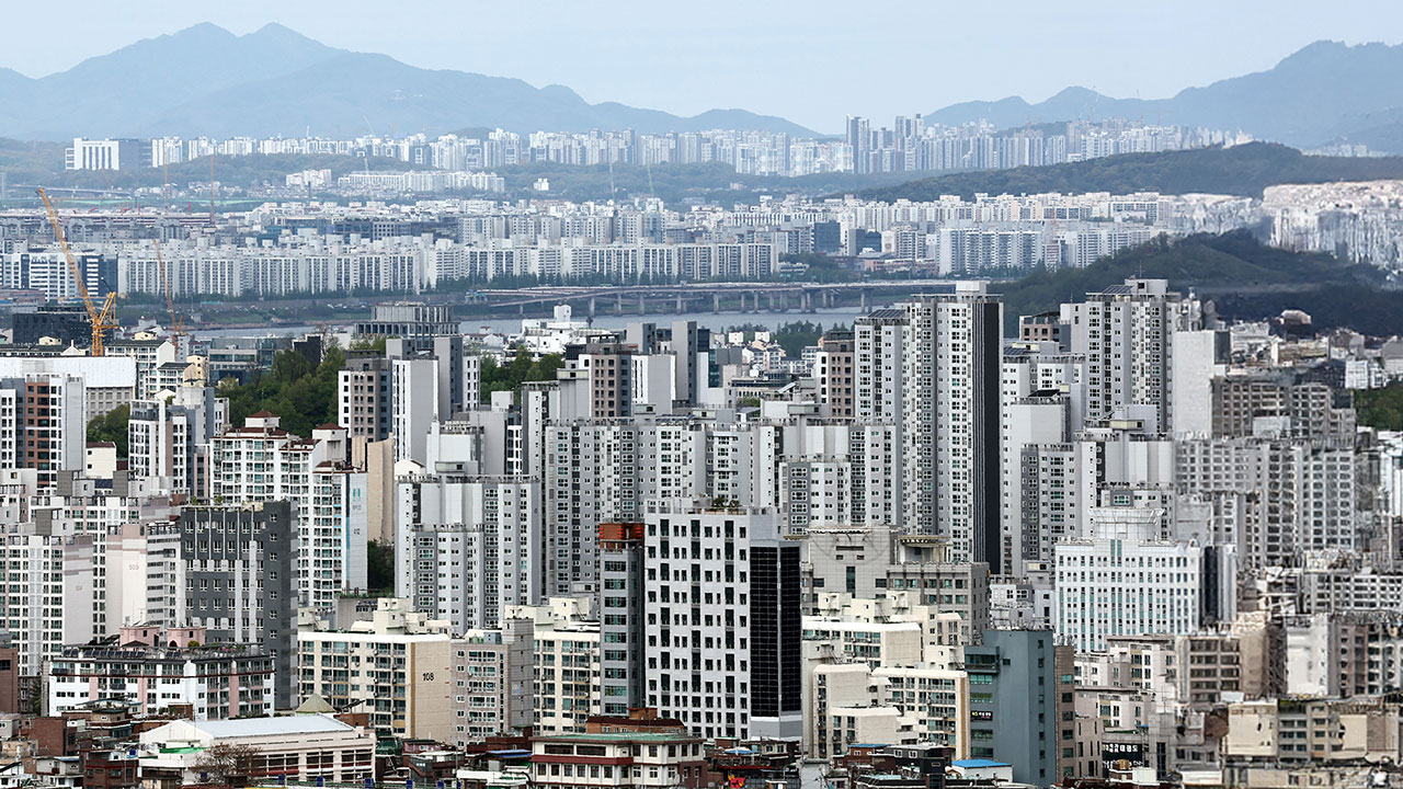 서울 아파트값 29주 연속 상승‥상승폭 0.10% 유지