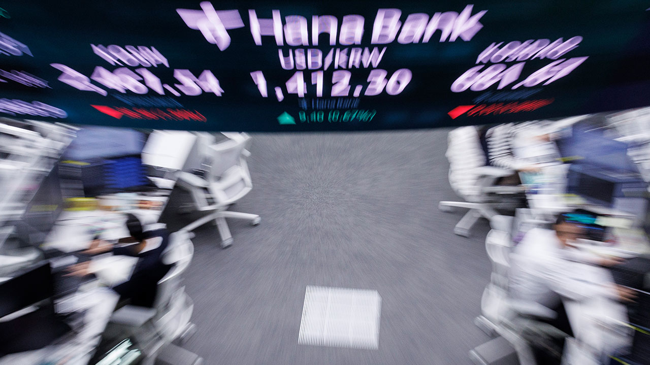 비상계엄 충격에 국내 금융시장 '출렁'‥환율↑ 주가↓