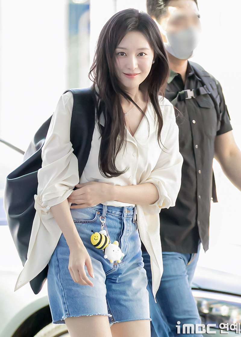 포토 김지원 예쁘지 말입니다