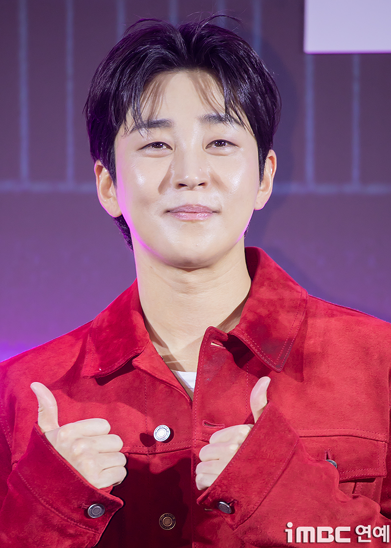 딘딘 여객기 참사 피해지원 기부 동참"무거운 마음뿐" 전문