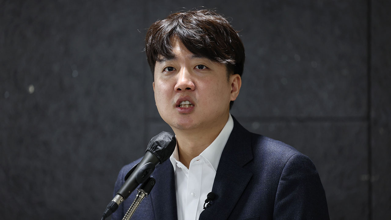 이준석 '개혁신당'에 여야 정치인 13명 합류‥당원 2만 4천 명 돌파