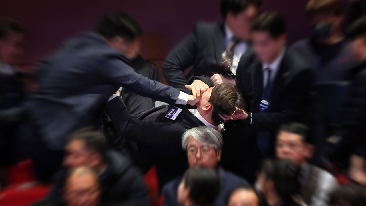 국민의힘 "폭력적 행위 물의 강성희, 국민께 사과"