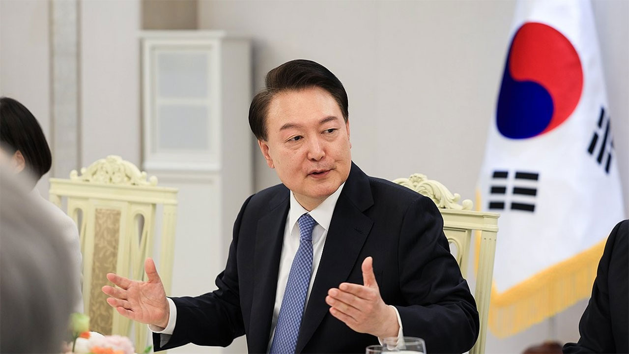 윤 대통령 "미등록 경로당 난방비·양곡비 지원‥경로당 기준 개선"