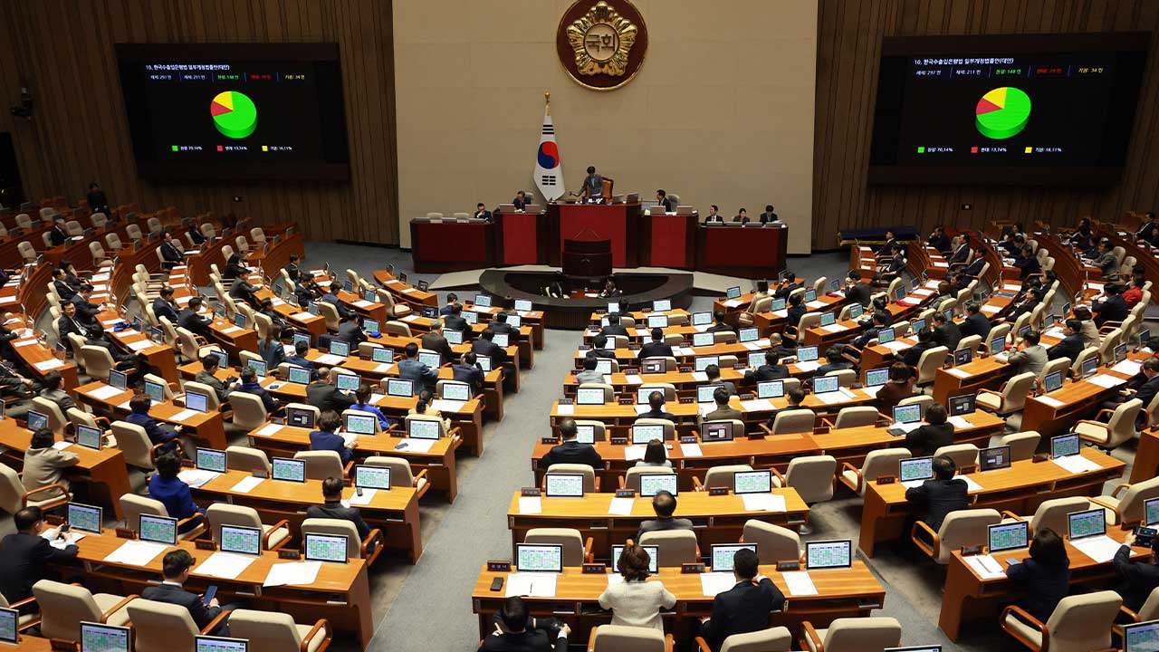 총선 41일 남기고 선거구 확정‥지역구 늘리고 비례 1석 축소