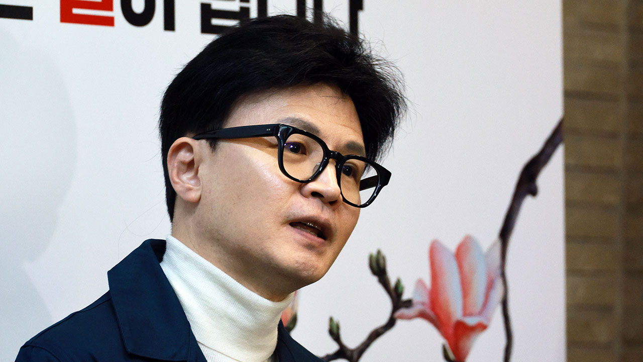 한동훈, '민주 탈당' 김영주 부의장과 회동‥국민의힘 출마 설득할 듯