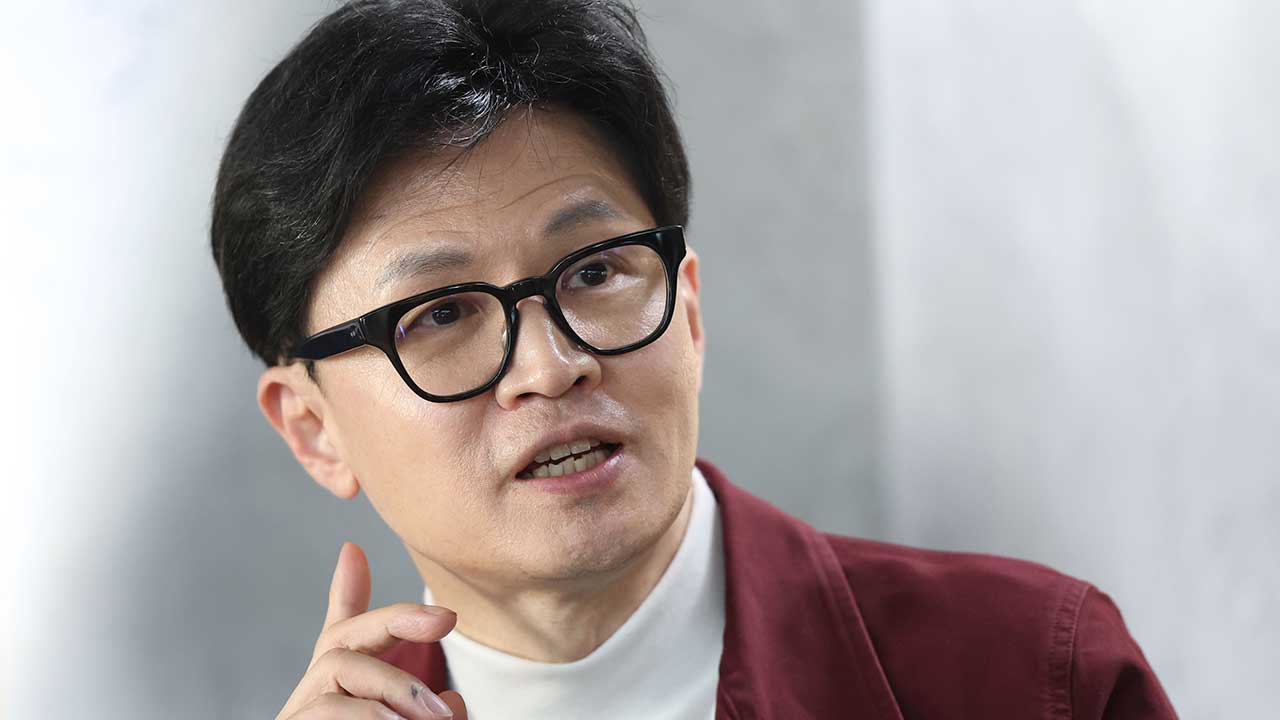 한동훈, 조국혁신당 겨냥해 "비례대표 유죄 확정시 승계 금지 추진"