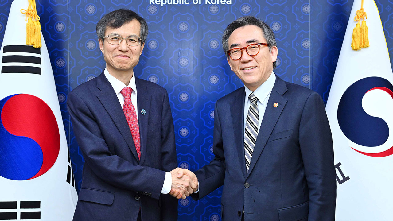 한중일사무국 총장 만난 조태열 "정상회의 일정 최종조율 중"