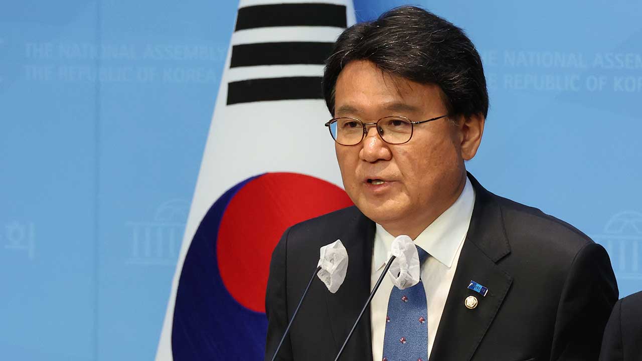 조국혁신당 첫 원내대표 황운하 "민주당과 '한동훈 특검법' 논의 중"