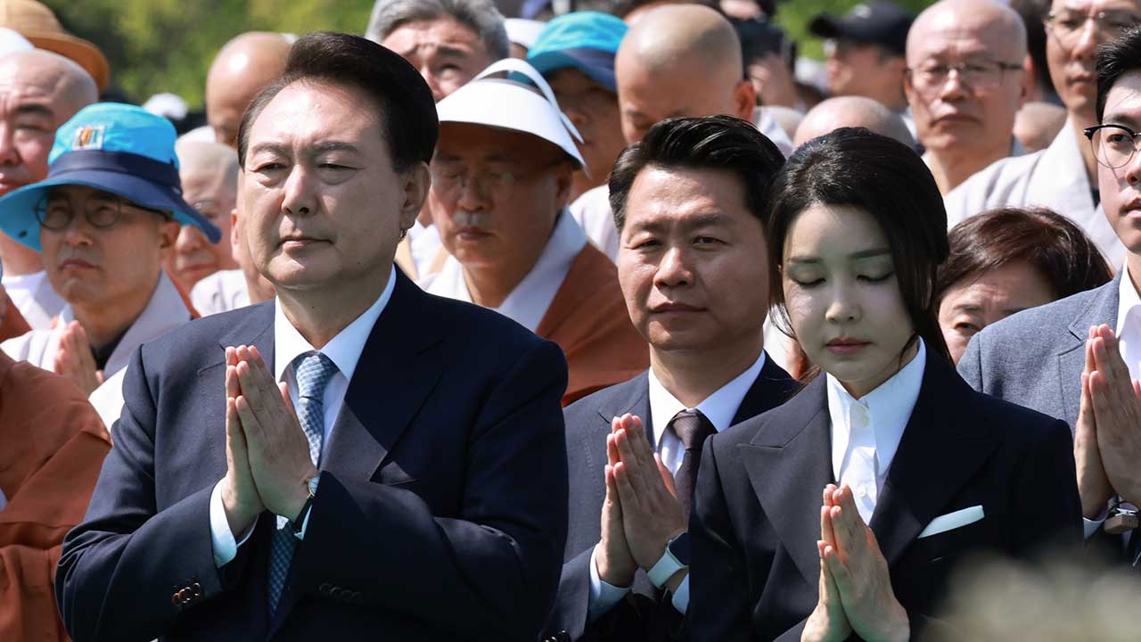 김건희 여사, 공식 외부 활동도 재개‥사리 반환 행사 참석