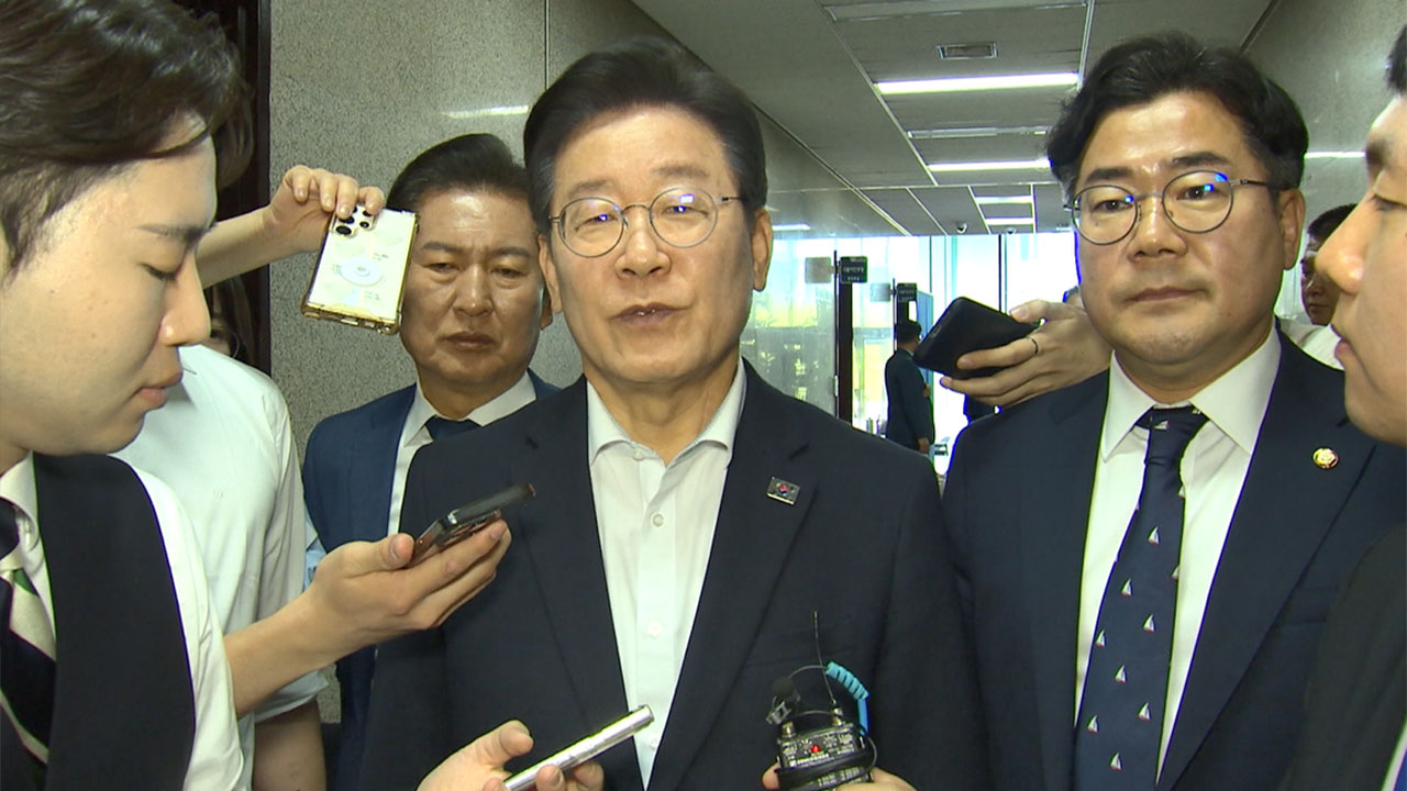 이재명 "검찰 창작 수준 갈수록 떨어져"‥민주 "국면 전환용 기소"