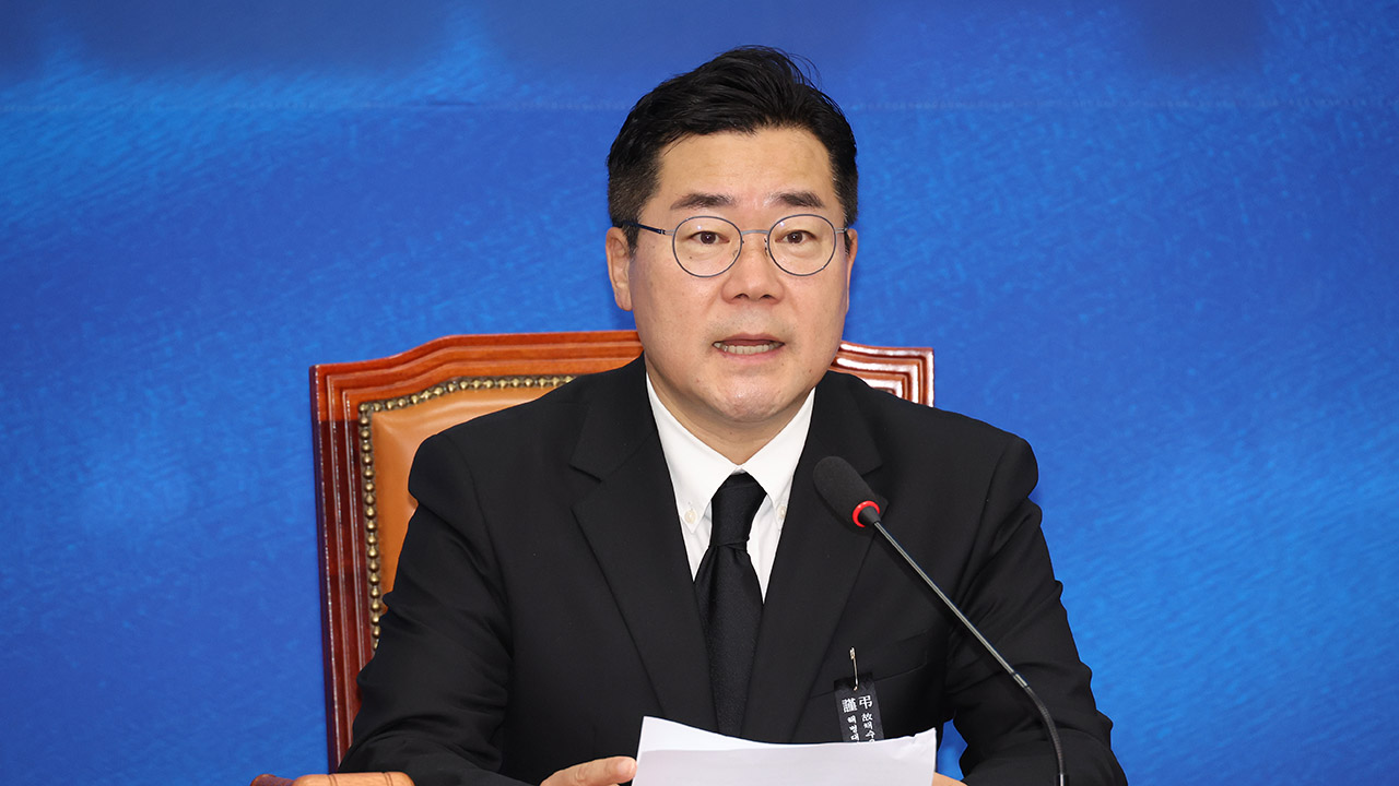 민주 "검찰, 영부인 그림자에도 벌벌‥약속대련·면죄부 상납할 것"