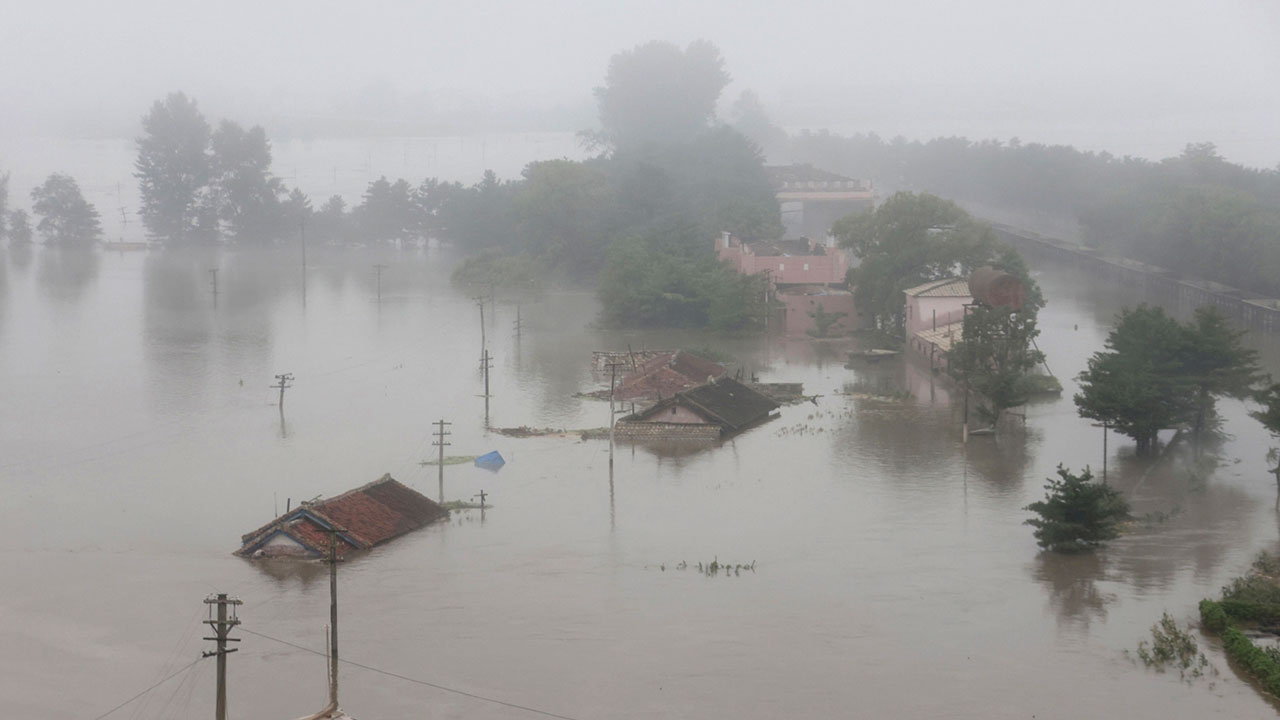 정부 "북 수해 주민에 깊은 위로‥필요한 물자 신속 지원 용의"
