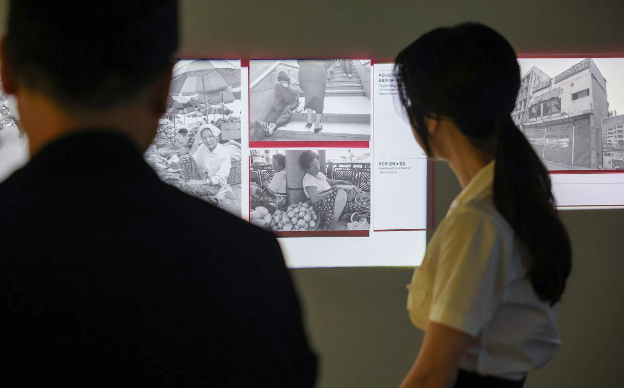 비공개 일정이라더니‥대통령실, 김건희 여사 '부산 방문' 사진 공개