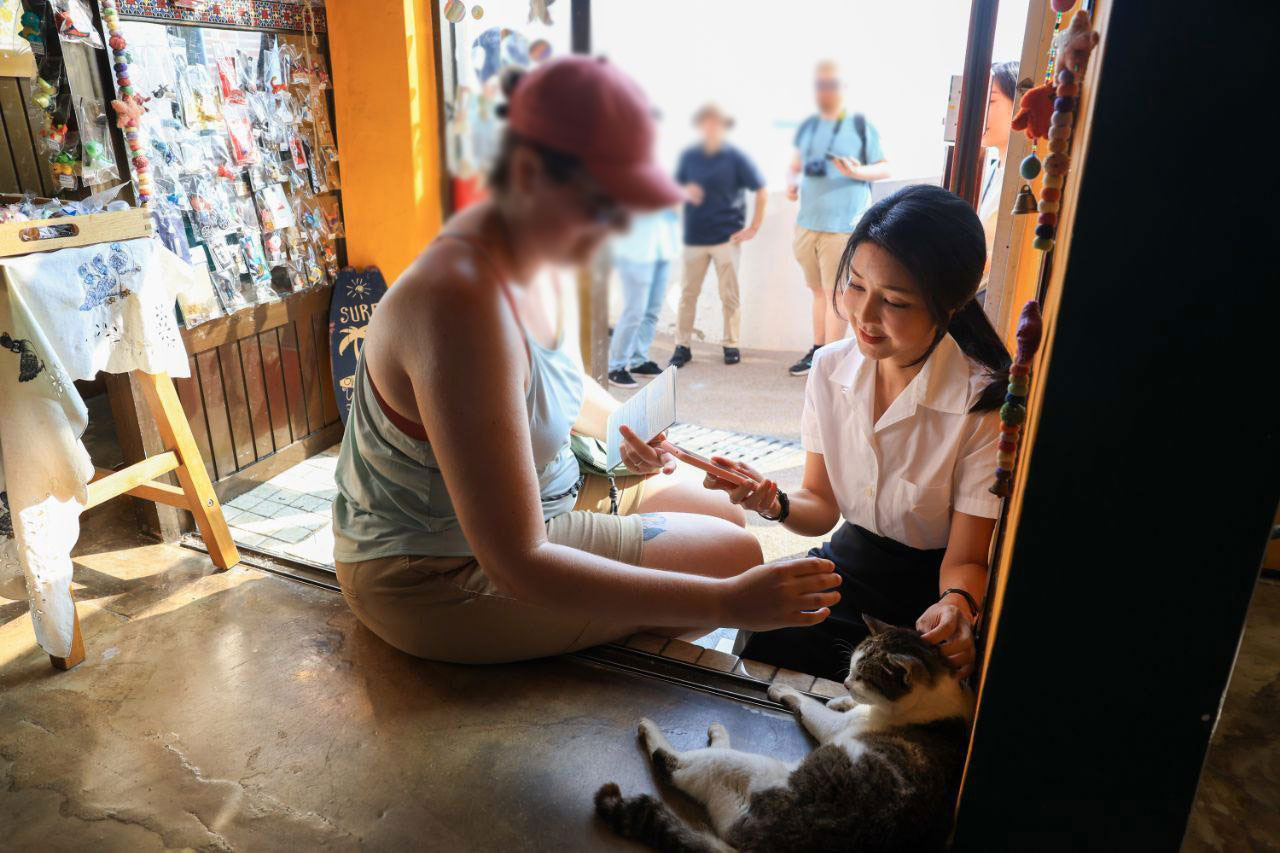 비공개 일정이라더니‥대통령실, 김건희 여사 '부산 방문' 사진 공개