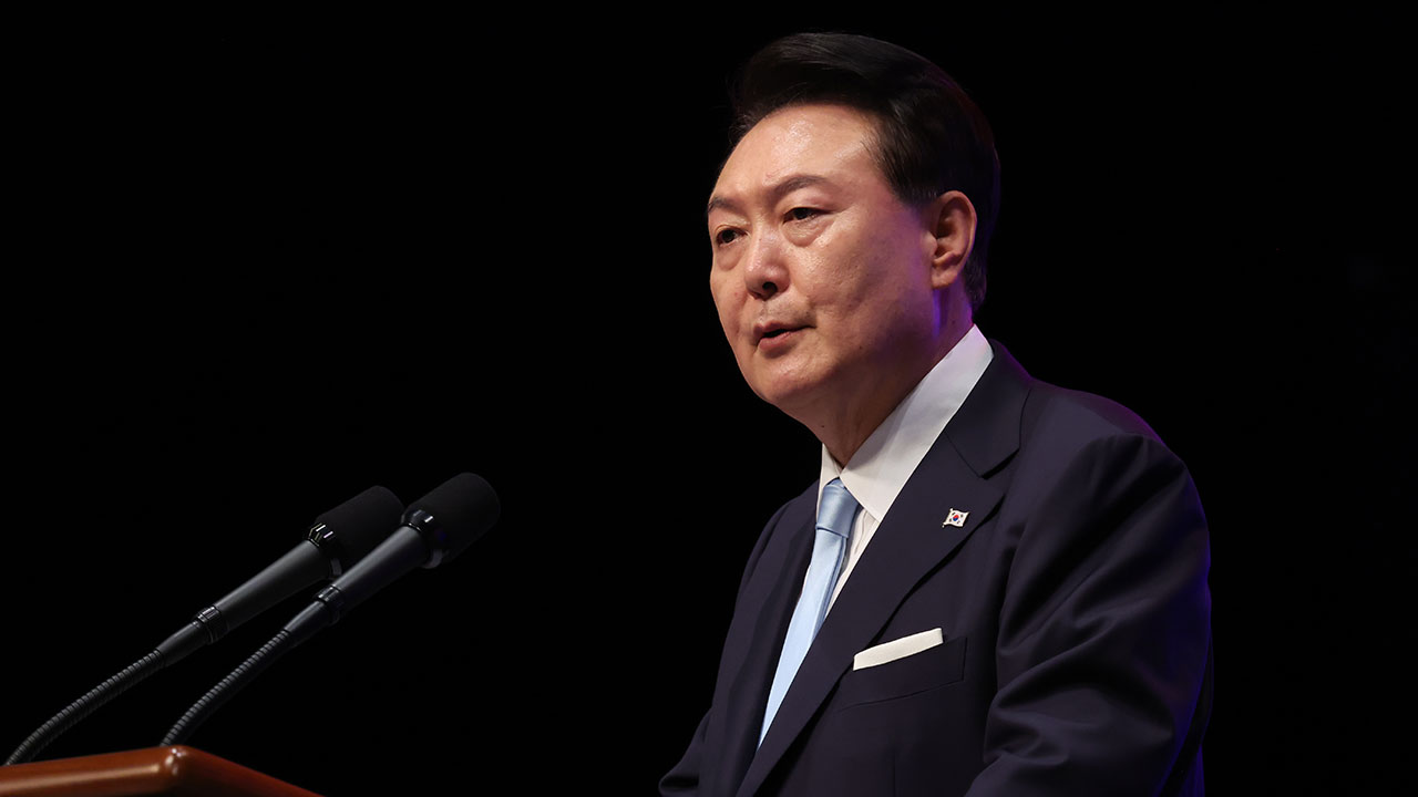 의장·야당 불참 광복절 경축식‥윤 대통령 "새 통일 담론은 '자유'" 강조