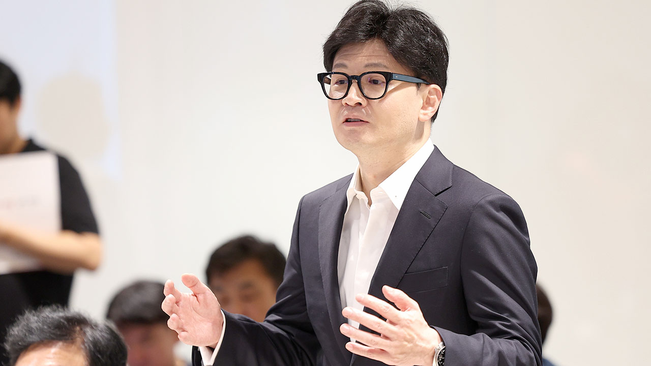 Han Dong-hoon: “Democratic Party’s ‘ISA Overseas Stock Allowance’, Will It Abandon the Domestic Market? Gold Investment Tax Must Be Abolished”