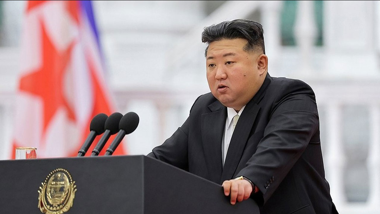 김정은 "핵무기 기하급수적 확대, 드팀없이 관철해 나가고 있어"