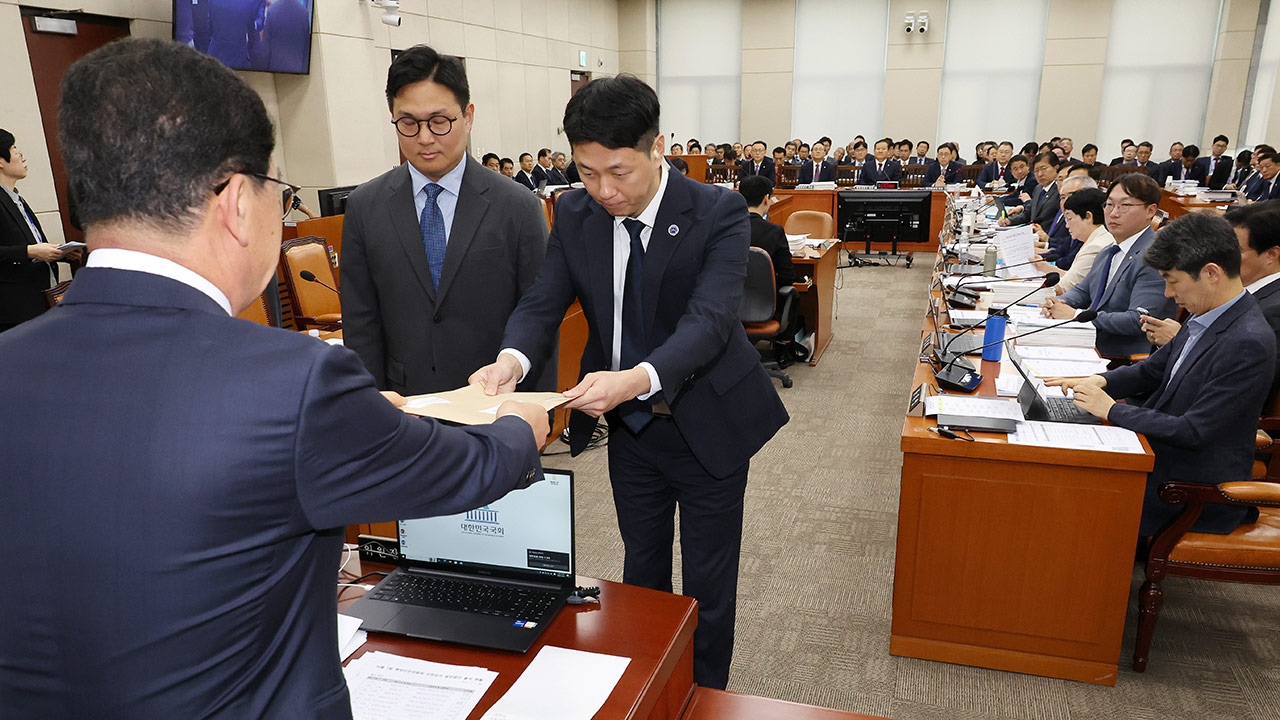 야당, 국감 불출석 '21그램' 대표 동행명령‥국민의힘 퇴장