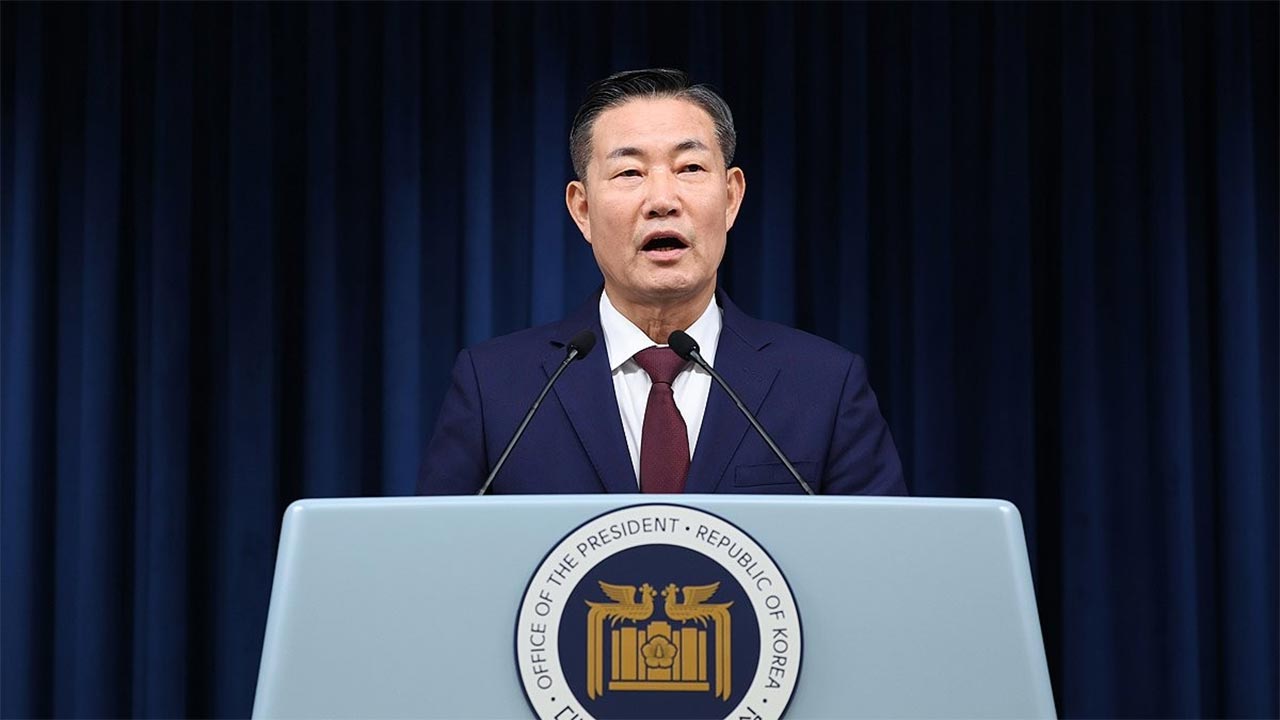 신원식 "바카라사이트 카지노사이트, 자살 결심 아니면 전쟁 못 해‥무인기 주장은 내부 통제용"