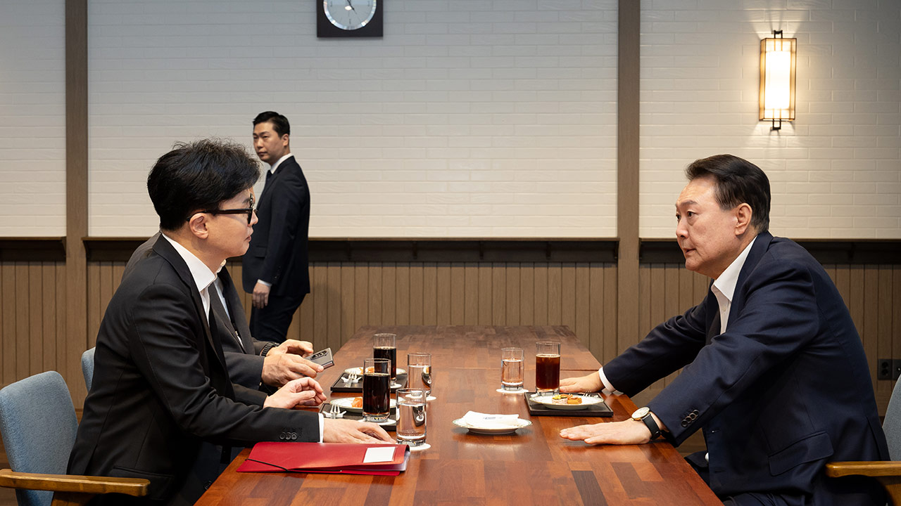윤석열 바카라 온라인 "우리 한 대표"‥용산서 80여분간 노타이 면담