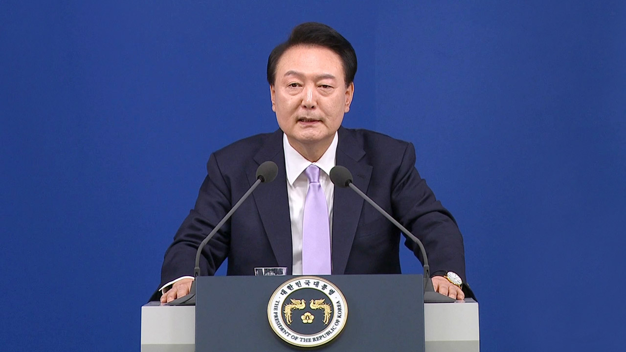 윤 대통령 "제 주변 일로 국민께 걱정과 염려 끼쳐 죄송‥진심 어린 사과"