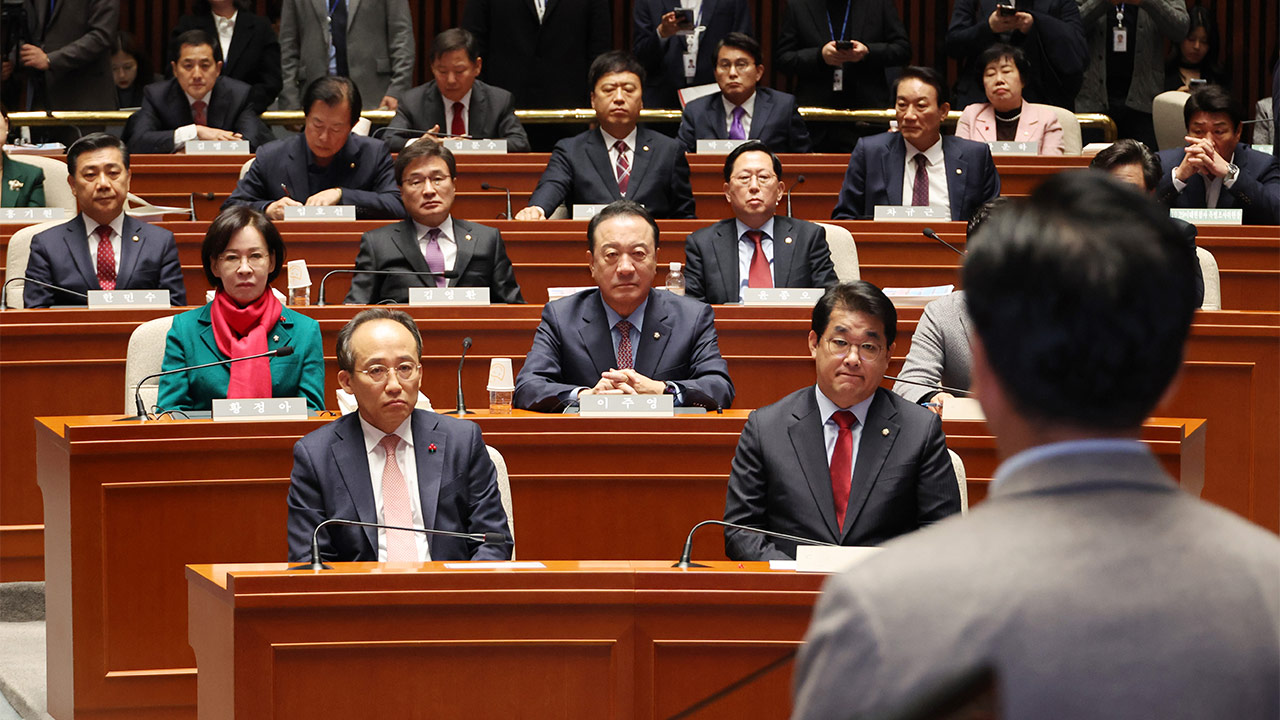 단독  의원총회서 "사제 시국선언 살펴야" "원내대책반특위 만들자"