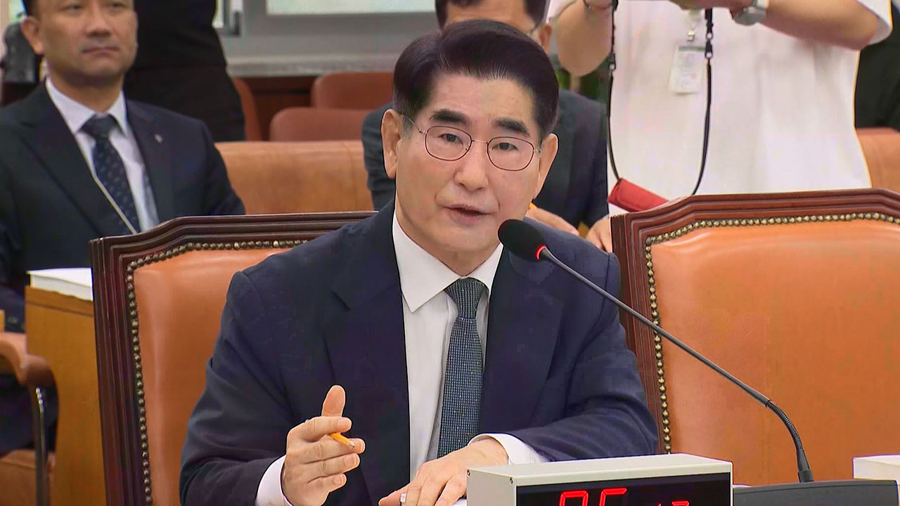 [속보] 민주, '계엄령 건의' 김용현 국방장관 탄핵소추안 발의