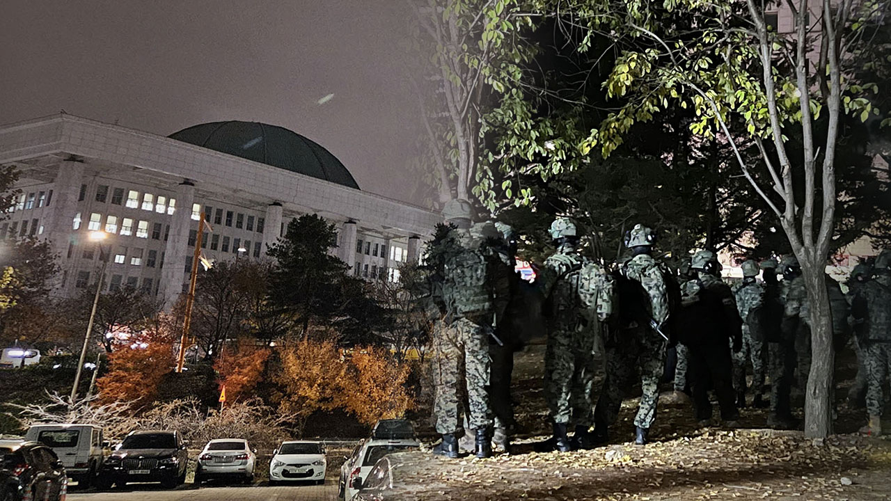 계엄날, 판교 정보사에는 '탱크부대' 인터넷 바카라 있었다