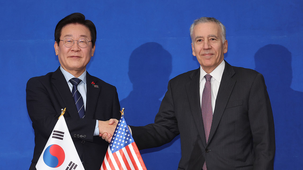 골드버그 미 대사 "윤 탄핵소추 이후 헌법적 절차 진행 지지"