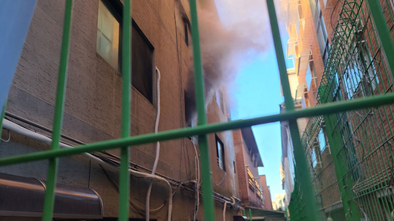 안산 주상복합건물에서 불‥1명 중상·5명 연기흡입