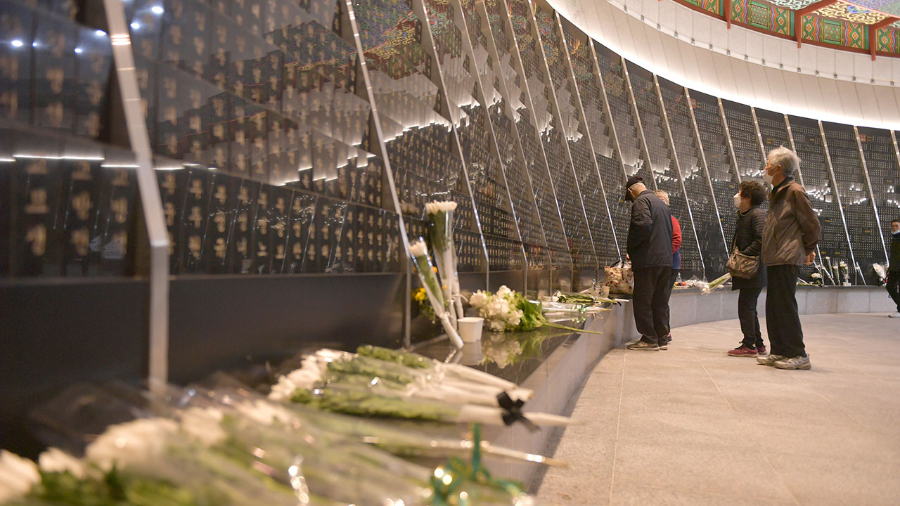 "사실혼 배우자·입양자 유족 인정 가능"‥제주 4·3사건 특별법 개정안 통과