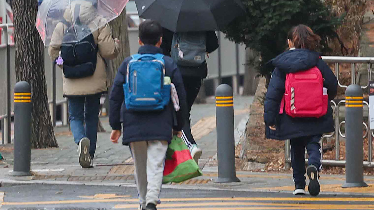 '작아지는 아이들 웃음소리'‥초등학교 23%는 전교생 60명 이하