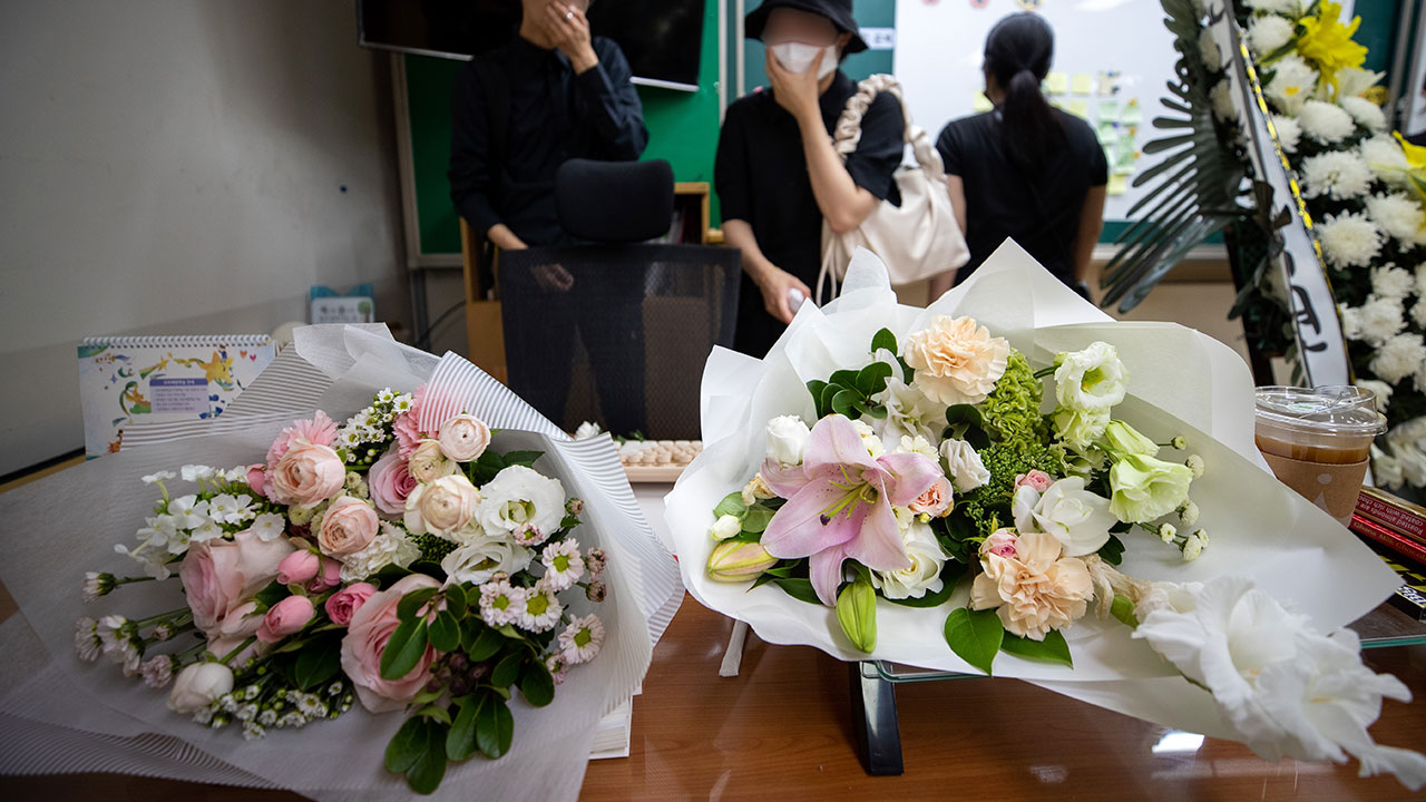 경찰, '서이초 사건' 관련 의혹 제기 교사 불송치