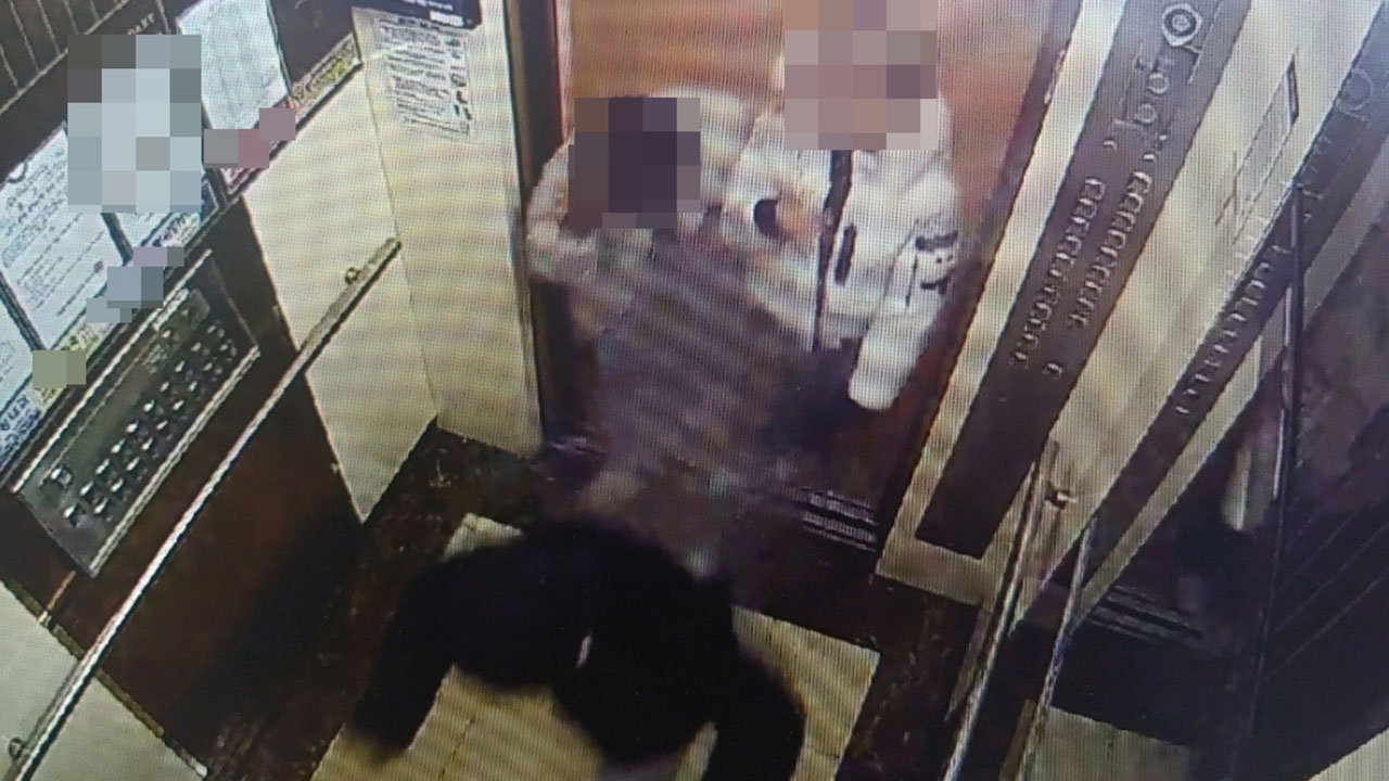 '인천 아파트 소화기 난동' 일당 중 한 명, 자택에도 소화기 분사