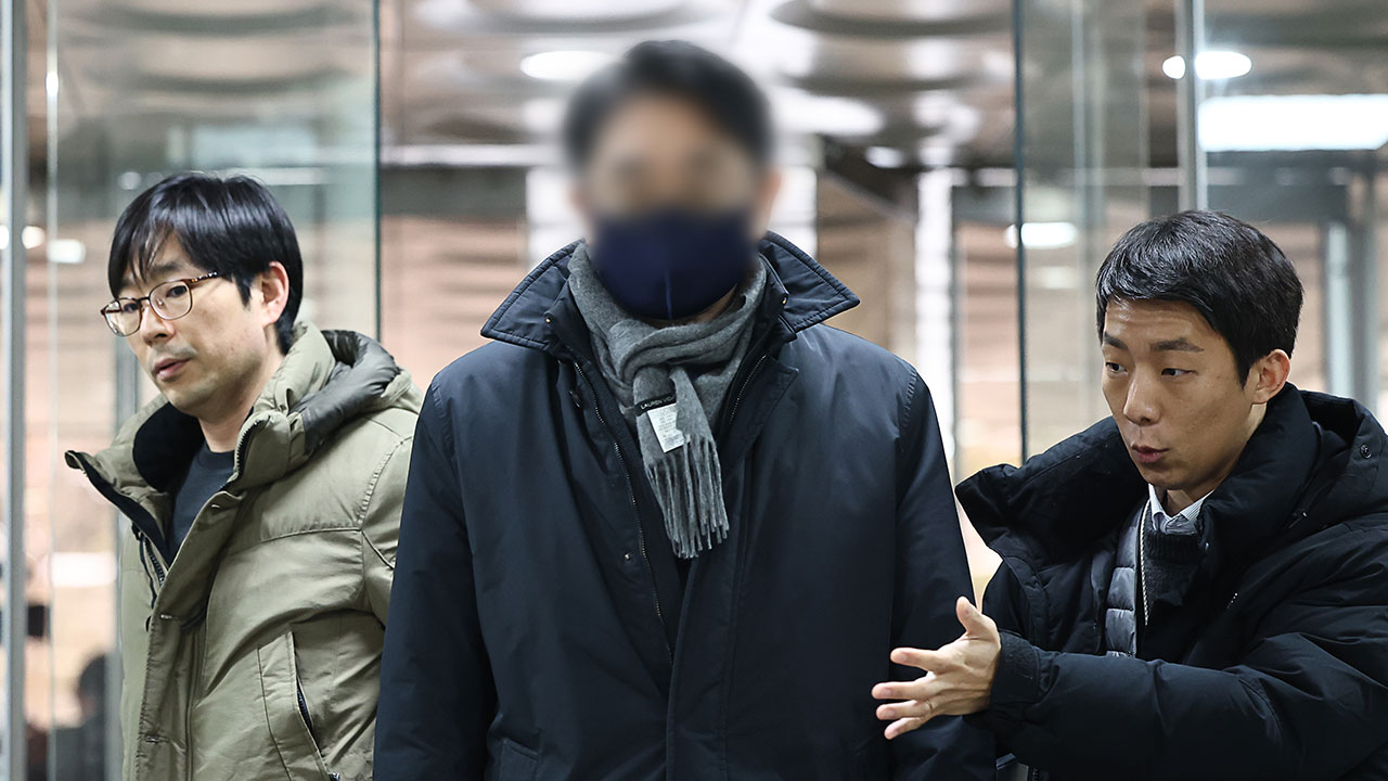 뇌물 혐의 검찰 수사관·SPC 임원 구속영장 심사