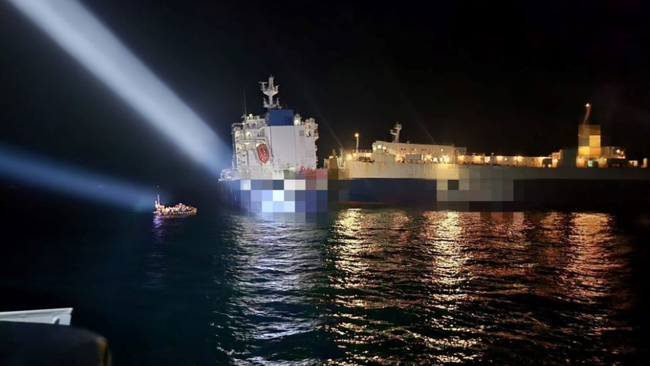 전남 완도 여서도 인근서 선박 충돌‥"전원 구조"