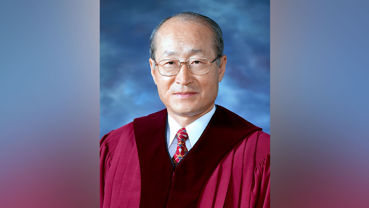 '전두환 사형 선고' 김영일 전 헌법재판관 별세‥향년 84세