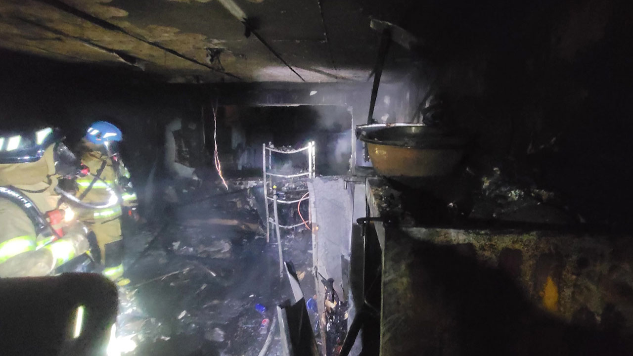 경기 광명시 다세대 주택에서 불‥홀로 살던 40대 여성 숨져