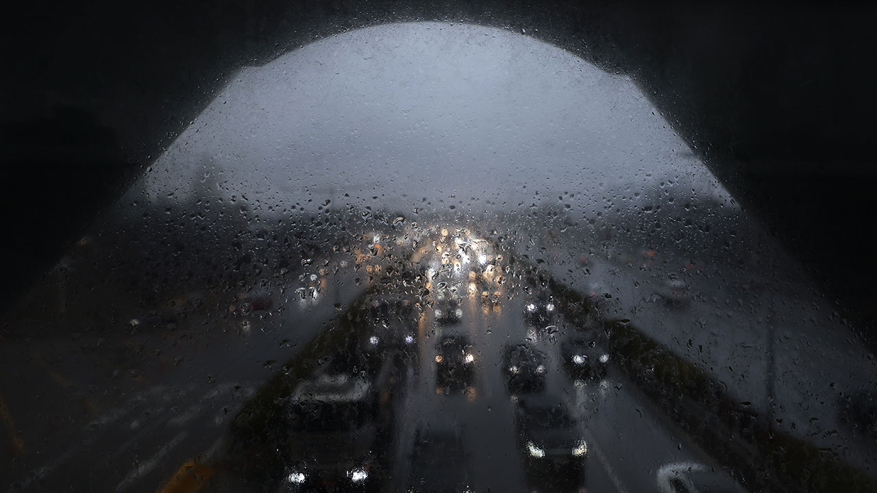 전국 구름‥동해안, 내륙 일부 비·눈