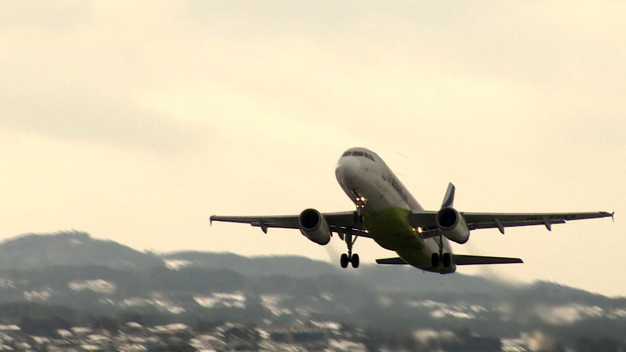 강풍에 제주공항 결항·지연 속출‥어제 제주발 130여건 지연