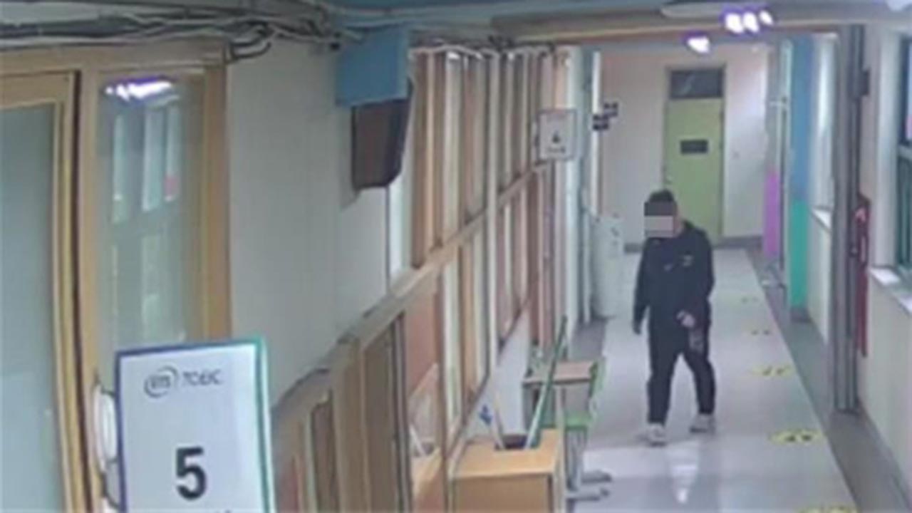 "돈 받고 토익 시험장 화장실에서 답안 전달"‥토익강사 불구속 기소