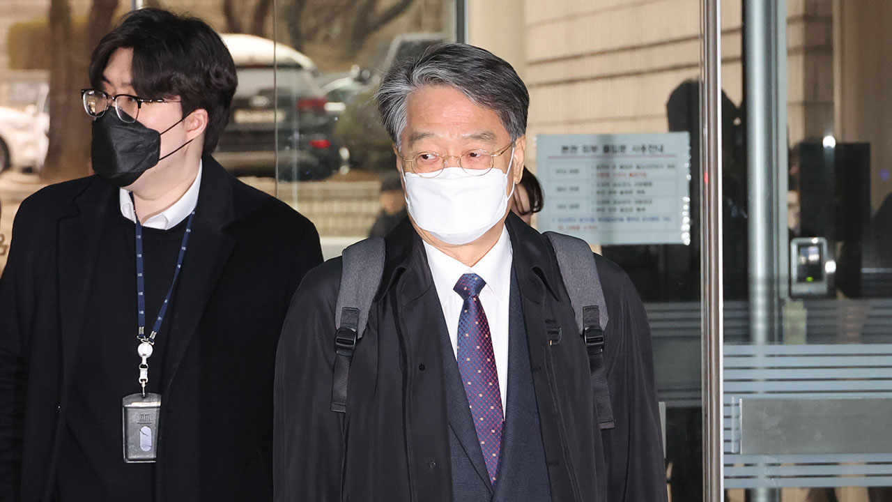 딸 부정채용 혐의 전 선관위 사무차장 기소‥"공무원 세습"