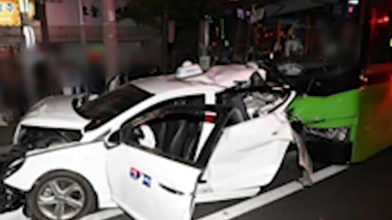 서울 금천구서 버스 2대·택시 추돌‥5명 부상